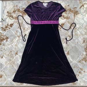 Girls vintage purple velvet dress size 10 pm018